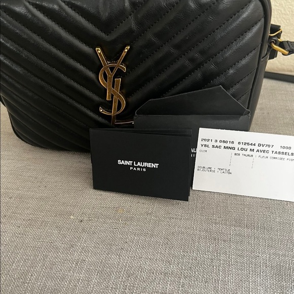 Black YSL camera bag, less than a year old good condition Just never use anymore - Picture 2 of 4